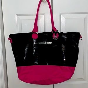 VICTORIA SECRET PURSE/DUFFEL BAG